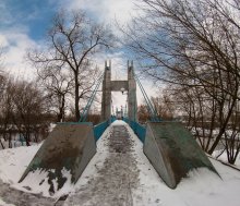 Schrägseilbrücke / ***