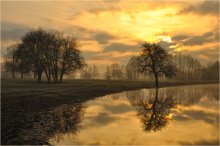Jenseits der Wolken / ***