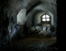 Unterirdische / ***