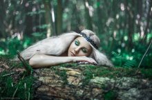 Holz Nymphe / ***