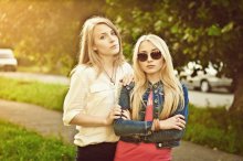 Anya und Vika / ***