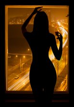 Nacht. Straße. Lichter. Mädchen / ****