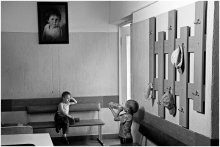 Wenden Sie sich an den Kinderarzt / ***
