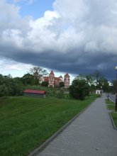 Mir Castle / ***