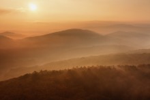 Herbstsonnenaufgang / ***