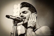 Timur Rodriguez / ***