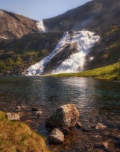 Søtefossen und Kies / ***