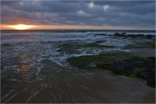 Ein weiterer Sonnenuntergang ... / ***
