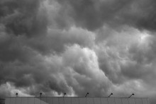 Approaching Storm / ***