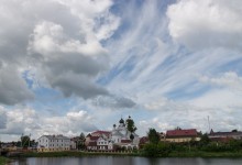 Wolken in den Himmel über der Innenstadt / ***