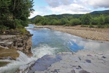 Fluss Bistrica-Nadvirna / ***