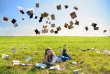 Muse mit Bücher / ***