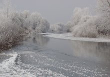 Winter Fluss / ***