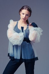 Kate / Podium Studio