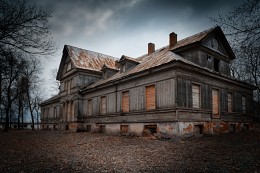 Manor Retanov / ***