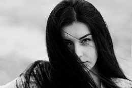 bw / ***