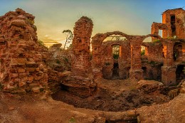 Golshanskiy Castle / ***