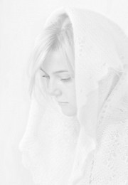 Portrait in der High-Taste 94 (Portrait in High Key 91) / ***
