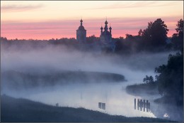 Am Morgen auf dem Fluss Teza / ***