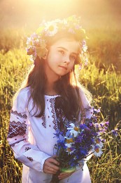 Anya / ***