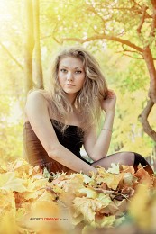 Mädchen-Fall / ***