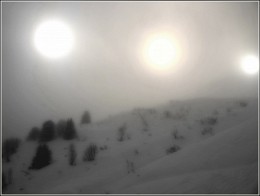 Der Weg der falsche Sonnen ... / ***