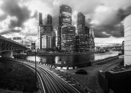 Schwarz-Weiß-Moskau / ***