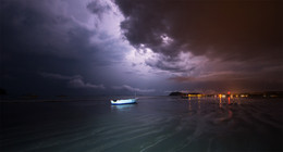 ...night sweats / Costa Rica