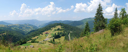 Synevyrska Pass / ***