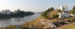 Am Ufer der Düna in Vitebsk / ***