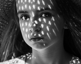 Schatten am Mittag / ***