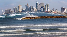 Waterfront, Tel Aviv, Israel / ***