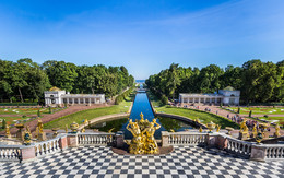 Peterhof / ***
