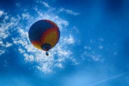 Flug / ***