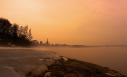 Frühling Morgendämmerung / ***
