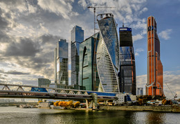 Moskau Turm. / ***