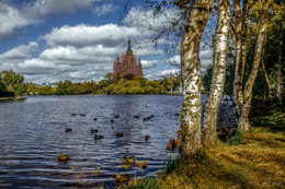 Peterhof, Holguin Teich / ***