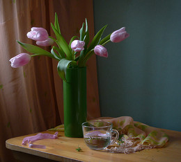 Rosafarbene Tulpen / ***