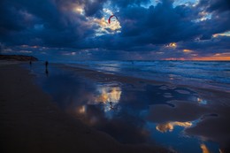 "Poleg Beach" / ***