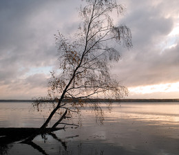 Oktober / _____________*