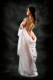 Expecting Pygmalion ... / ***