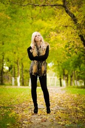 Julia / ***