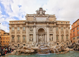 Trevi-Brunnen / ***
