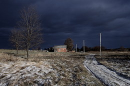 Anxious October Sky / ***