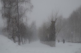Dezember / ***
