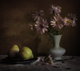 Mit Birnen / ***
