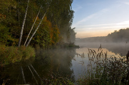 Morgendämmerung, Nebel / ***