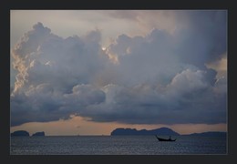 Fischer und Wolken. 2015 / Island Koh lanta
music: Bliss -Reveal
http://www.youtube.com/watch?v=lJDgKcoIKjk