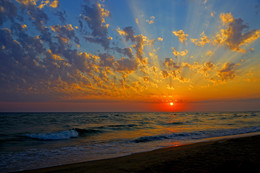 Das Schwarze Meer Sonnenuntergang / ***