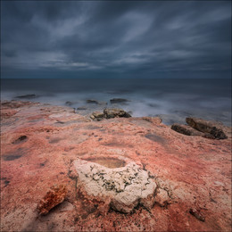 Petroglyph Cape Khersones / ***